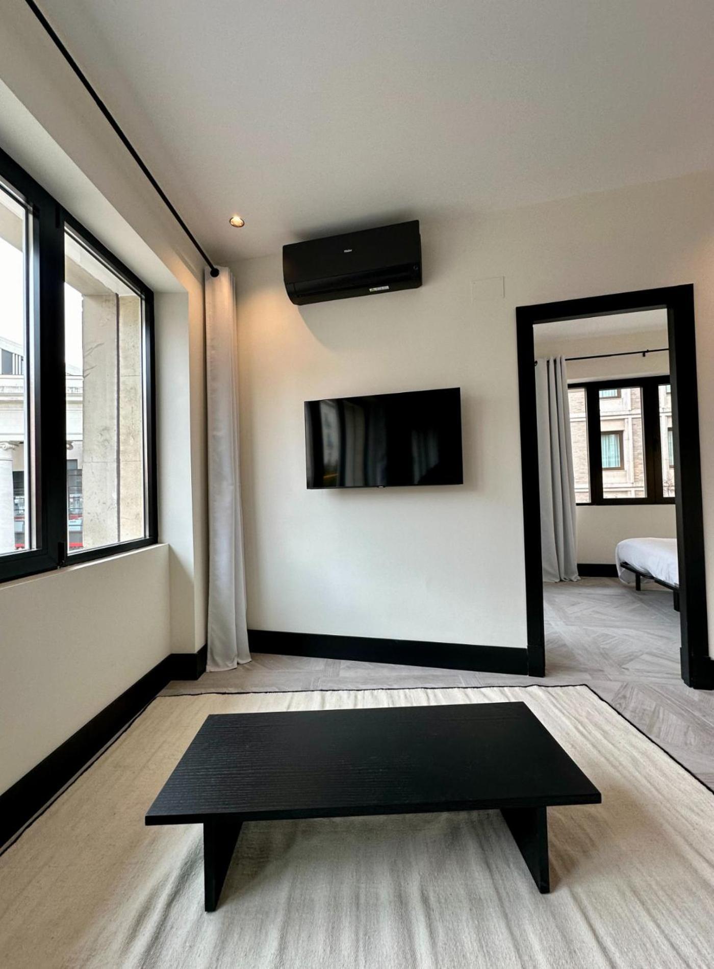 Chic Apt Para 4Pax En Plaza Del Carmen-Gran Via E2 Madrid Buitenkant foto